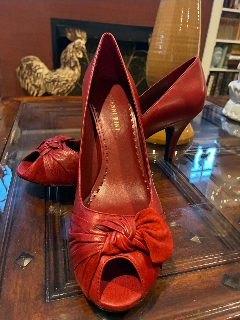 Gianni Bini Red Knotted Peep-Toe Heels NWOT 9